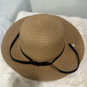 Women’s Sun Beach Straw Hat with Black Ribbon